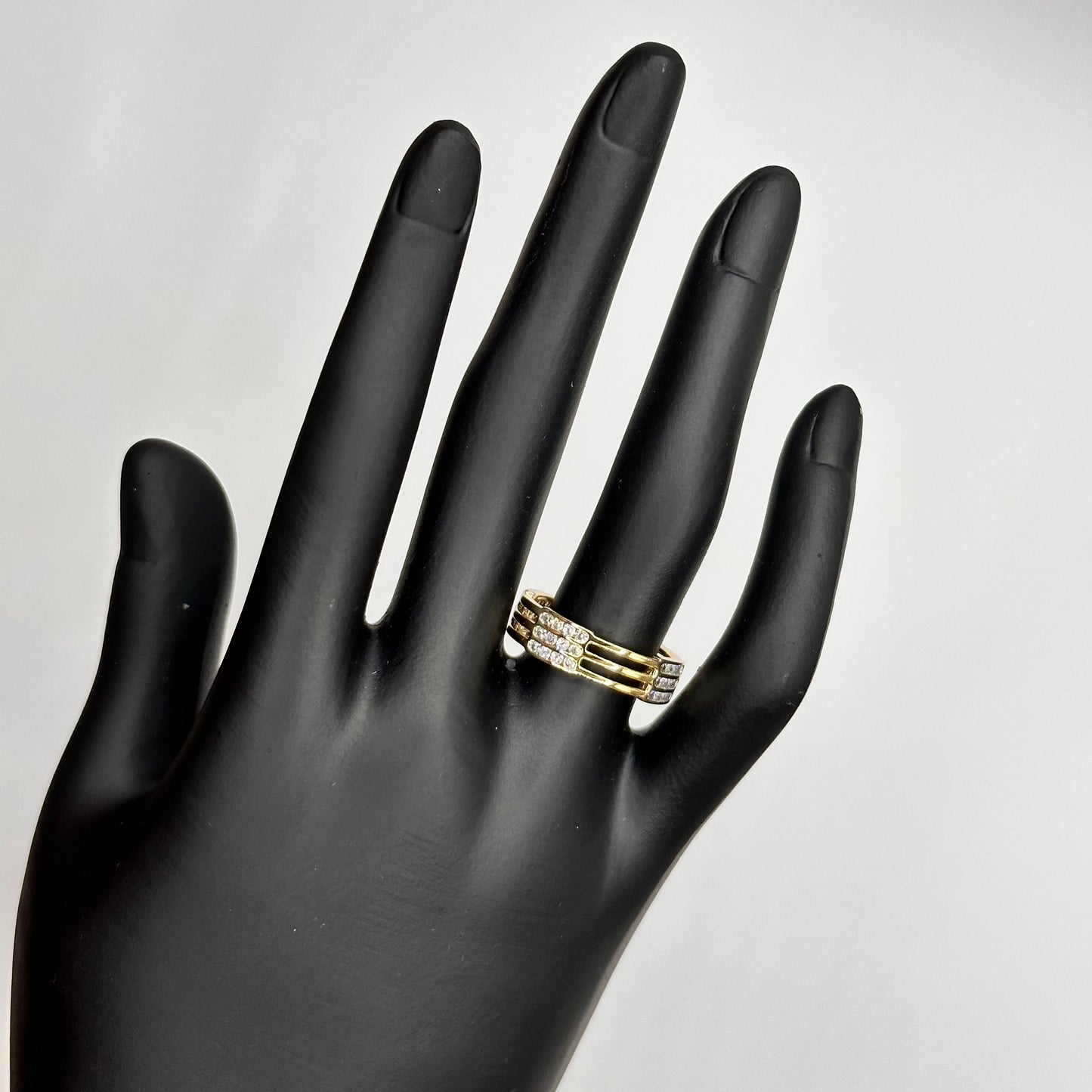 Luxe Elegance Ring