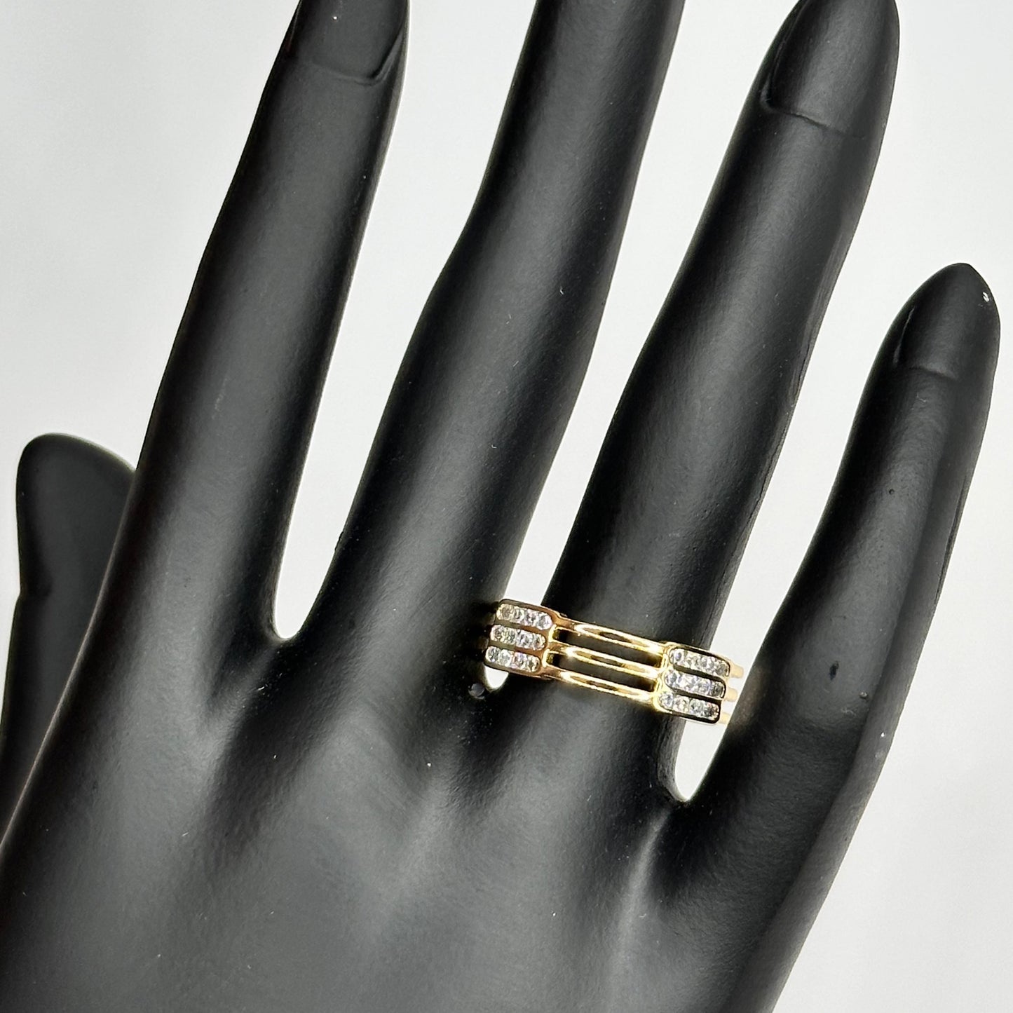 Luxe Elegance Ring